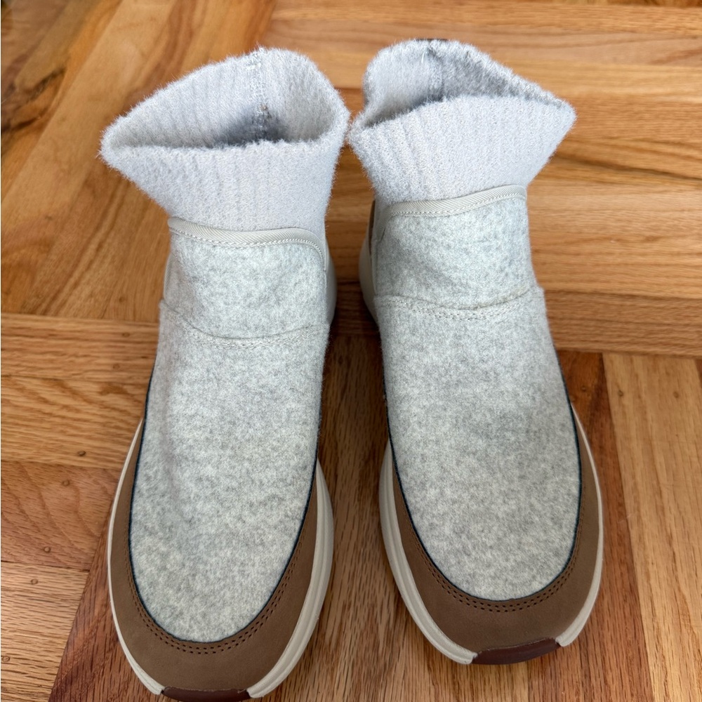 Merrell women cloud renew bluff snow boot